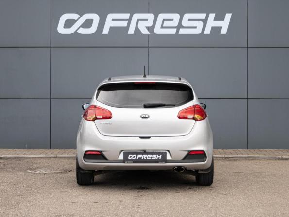 Kia Ceed II с пробегом 2013 года, цена 965 000 рублей, 251916 км, хэтчбек, Автокод Объявления