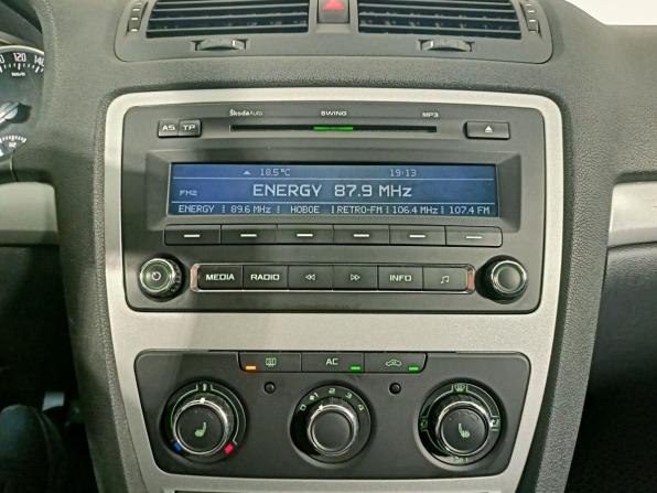 Skoda Octavia II (A5) Рестайлинг с пробегом 2013 года, цена 785 000 рублей, 200000 км, лифтбек, Автокод Объявления