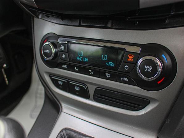 Ford Focus III с пробегом 2014 года, цена 670 000 рублей, 240380 км, седан, Автокод Объявления