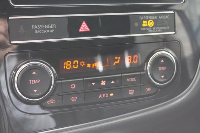 Mitsubishi Outlander III Рестайлинг 3 с пробегом 2019 года, цена 2 392 000 рублей, 111000 км, внедорожник, Автокод Объявления