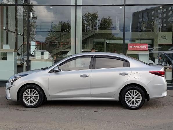 Kia Rio IV Рестайлинг с пробегом 2021 года, цена 1 799 000 рублей, 71000 км, седан, Автокод Объявления