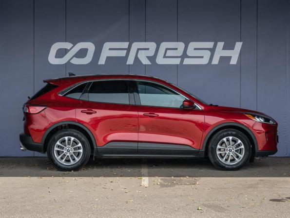Ford Escape IV с пробегом 2021 года, цена 1 980 000 рублей, 106004 км, внедорожник, Автокод Объявления