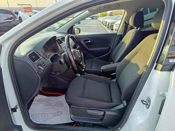 Volkswagen Polo V Рестайлинг с пробегом 2017 года, цена 1 129 995 рублей, 143744 км, седан, Автокод Объявления