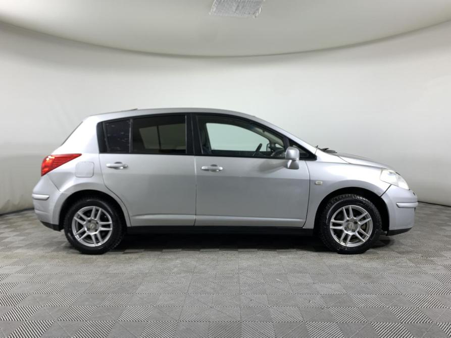 Nissan Tiida I Москва  - изображение 4