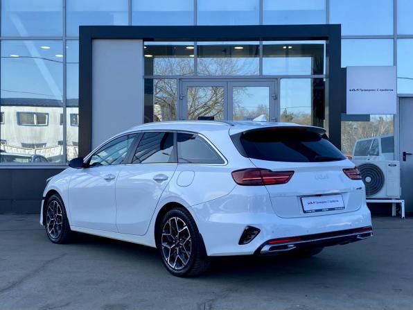 Kia Ceed III Рестайлинг с пробегом 2021 года, цена 2 179 000 рублей, 32000 км, универсал, Автокод Объявления