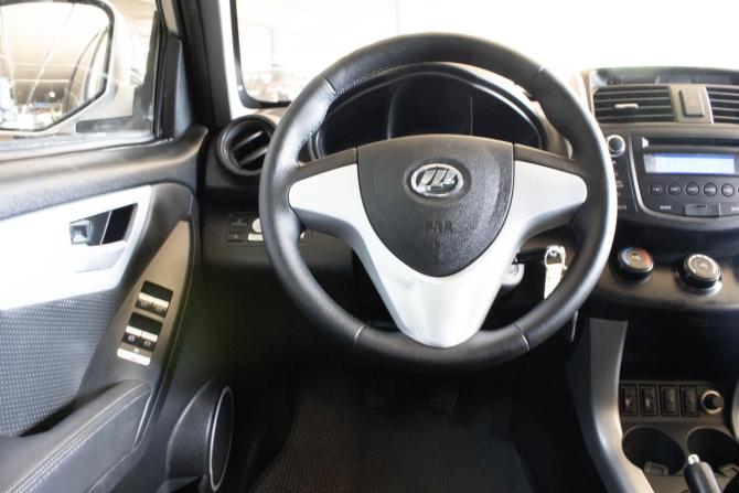 Lifan X60 I Рестайлинг с пробегом 2015 года, цена 649 000 рублей, 143875 км, внедорожник, Автокод Объявления