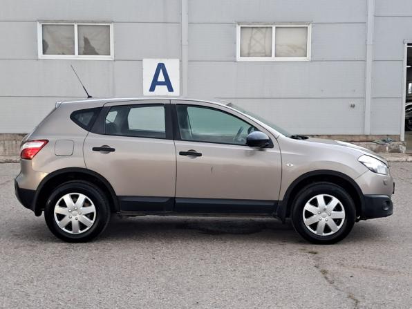 Nissan Qashqai I Рестайлинг с пробегом 2013 года, цена 830 000 рублей, 325000 км, внедорожник, Автокод Объявления
