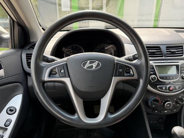 Hyundai Solaris I с пробегом 2013 года, цена 625 000 рублей, 253244 км, седан, Автокод Объявления