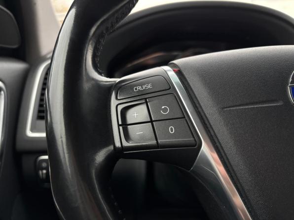 Volvo XC60 I Рестайлинг с пробегом 2015 года, цена 1 865 000 рублей, 187400 км, внедорожник, Автокод Объявления