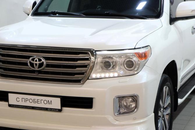 Toyota Land Cruiser 200 Series Рестайлинг 1 с пробегом 2015 года, цена 4 600 000 рублей, 190337 км, внедорожник, Автокод Объявления