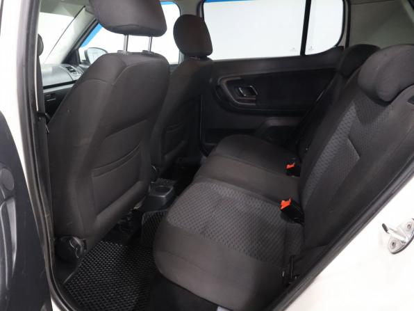 Skoda Fabia II Рестайлинг с пробегом 2012 года, цена 479 000 рублей, 311171 км, хэтчбек, Автокод Объявления