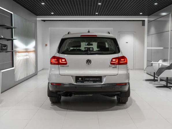 Volkswagen Tiguan I Рестайлинг с пробегом 2013 года, цена 1 495 000 рублей, 72017 км, внедорожник, Автокод Объявления
