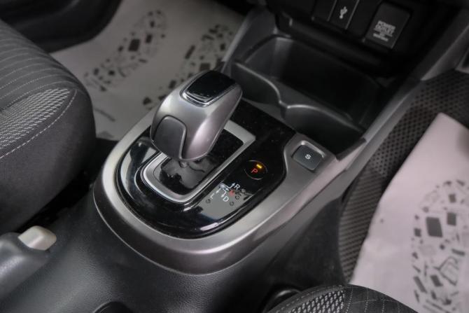 Honda Fit III Рестайлинг с пробегом 2017 года, цена 1 249 000 рублей, 76865 км, хэтчбек, Автокод Объявления