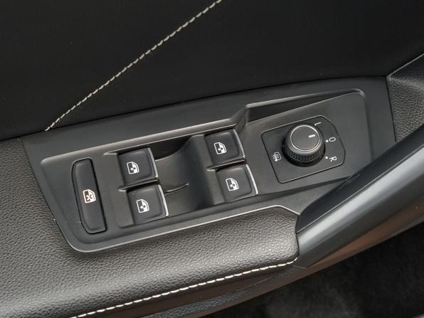 Volkswagen Tiguan II Рестайлинг с пробегом 2021 года, цена 3 600 000 рублей, 92434 км, внедорожник, Автокод Объявления