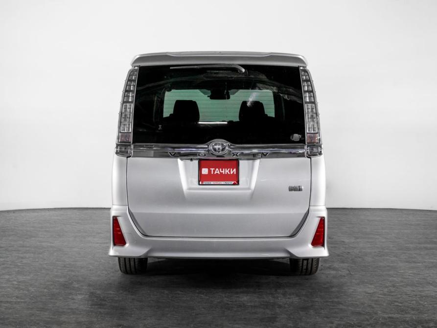 Toyota Voxy III (R80) Иркутск  - изображение 4