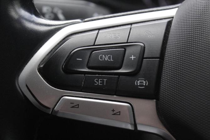 Volkswagen Polo VI с пробегом 2020 года, цена 1 440 000 рублей, 161044 км, лифтбек, Автокод Объявления
