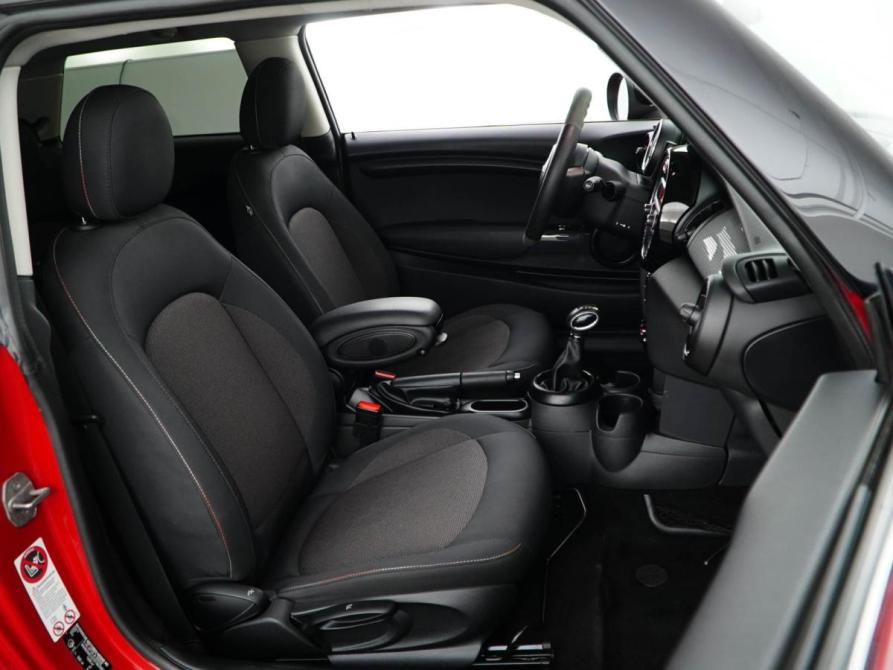 Mini Hatch III (F55/F56) Москва  - изображение 8