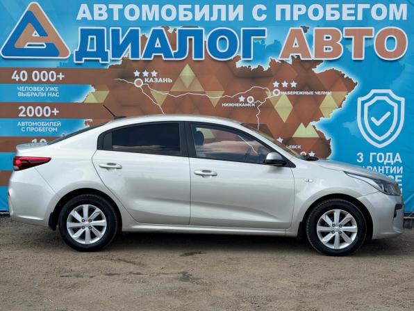 Kia Rio IV с пробегом 2018 года, цена 1 400 000 рублей, 87500 км, седан, Автокод Объявления