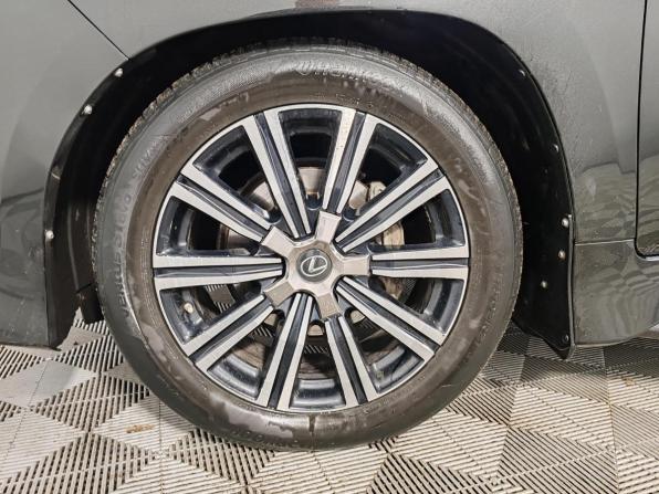 Lexus LX III Рестайлинг 2 с пробегом 2019 года, цена 6 999 000 рублей, 299995 км, внедорожник, Автокод Объявления