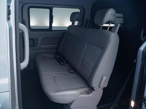 Hyundai Grand Starex I Рестайлинг 2 с пробегом 2018 года, цена 2 947 077 рублей, 104459 км, фургон, Автокод Объявления