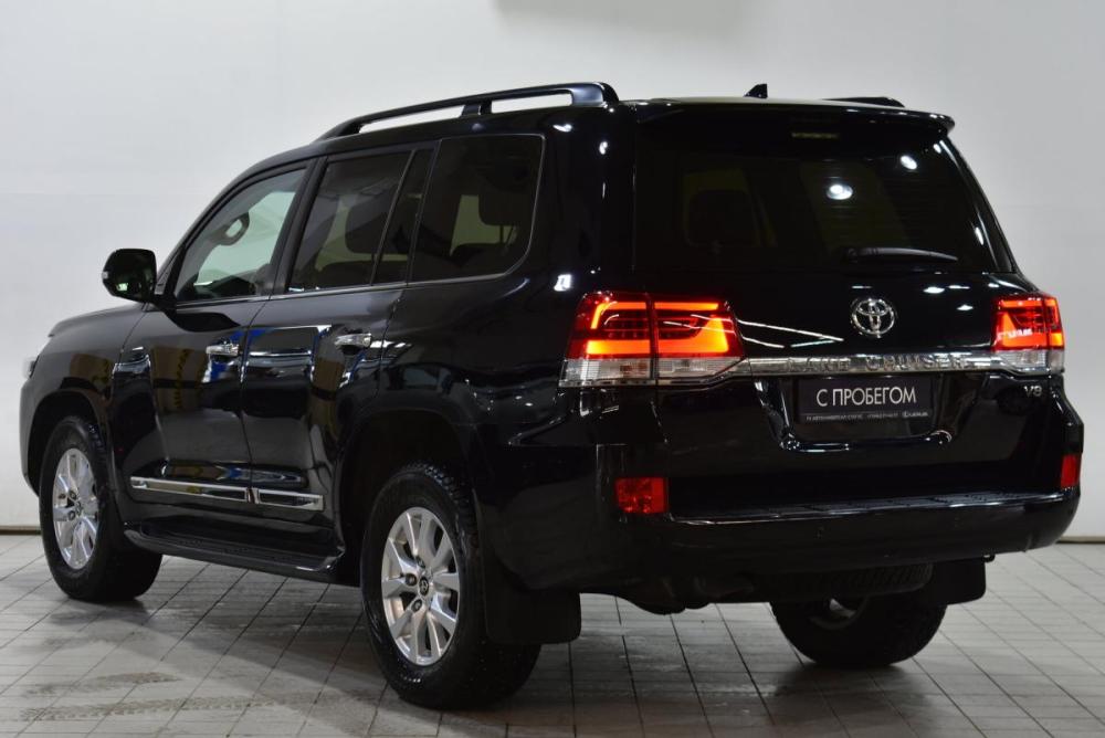 Toyota Land Cruiser 200 Series Рестайлинг 2 Сургут  - изображение 10