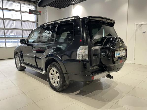 Mitsubishi Pajero IV Рестайлинг 1 с пробегом 2012 года, цена 1 680 000 рублей, 323162 км, внедорожник, Автокод Объявления