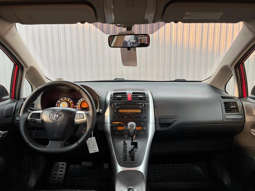 Toyota Auris I Рестайлинг Краснодар  - изображение 9