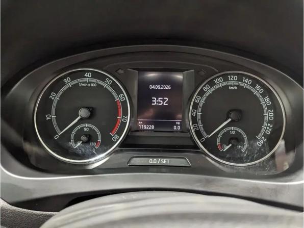 Skoda Rapid I Рестайлинг с пробегом 2018 года, цена 1 299 000 рублей, 119227 км, лифтбек, Автокод Объявления
