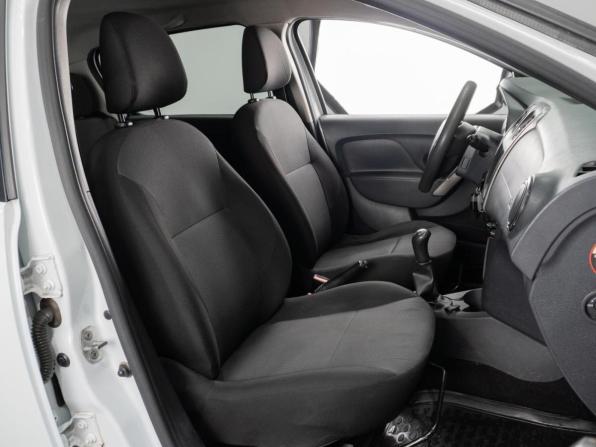 Renault Sandero II с пробегом 2017 года, цена 749 000 рублей, 137185 км, хэтчбек, Автокод Объявления