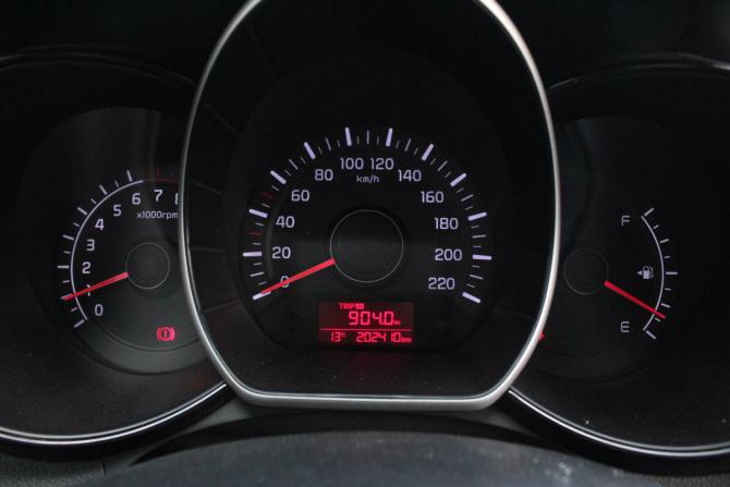 Kia Rio III Рестайлинг с пробегом 2015 года, цена 1 100 000 рублей, 202401 км, седан, Автокод Объявления