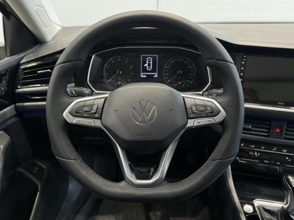 Volkswagen Sagitar III с пробегом 2020 года, цена 2 420 000 рублей, 48260 км, седан, Автокод Объявления