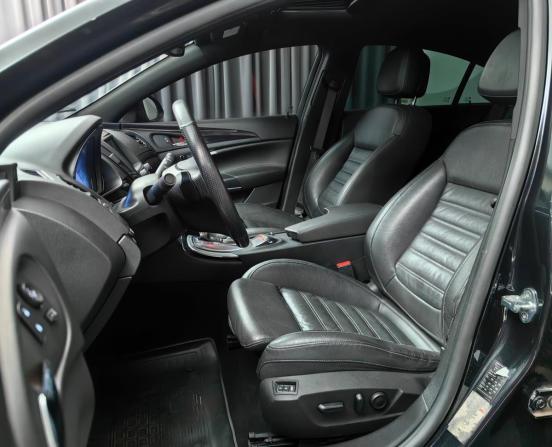 Opel Insignia I Рестайлинг с пробегом 2013 года, цена 1 650 000 рублей, 153741 км, седан, Автокод Объявления