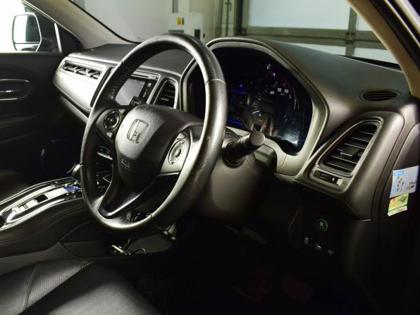 Honda Vezel I с пробегом 2014 года, цена 1 565 995 рублей, 178375 км, внедорожник, Автокод Объявления