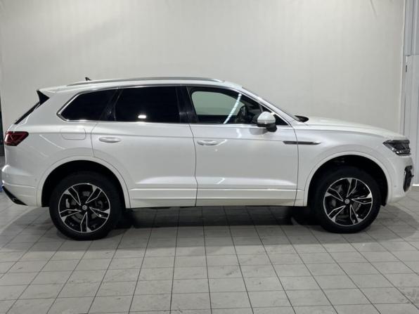 Volkswagen Touareg III с пробегом 2018 года, цена 3 655 000 рублей, 389636 км, внедорожник, Автокод Объявления