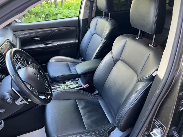Mitsubishi Outlander III Рестайлинг 3 с пробегом 2020 года, цена 2 099 000 рублей, 131094 км, внедорожник, Автокод Объявления