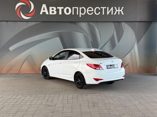Hyundai Solaris I Рестайлинг с пробегом 2016 года, цена 949 000 рублей, 126100 км, седан, Автокод Объявления