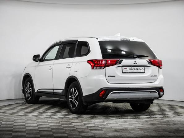Mitsubishi Outlander III Рестайлинг 3 с пробегом 2019 года, цена 1 799 000 рублей, 136541 км, внедорожник, Автокод Объявления