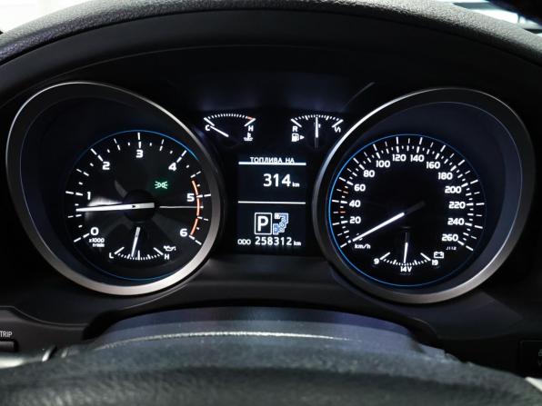 Toyota Land Cruiser 200 Series Рестайлинг 2 с пробегом 2015 года, цена 4 150 000 рублей, 258311 км, внедорожник, Автокод Объявления