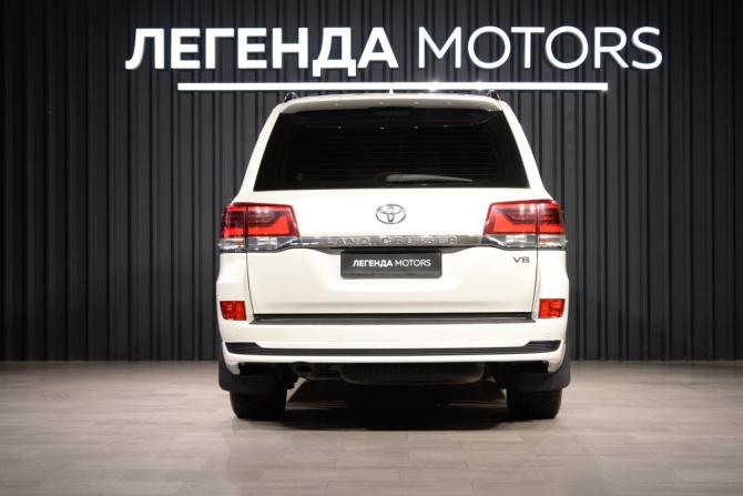 Toyota Land Cruiser 200 Series Рестайлинг 2 с пробегом 2018 года, цена 7 865 000 рублей, 62123 км, внедорожник, Автокод Объявления
