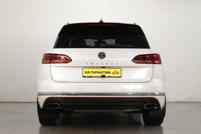 Volkswagen Touareg III с пробегом 2019 года, цена 5 429 000 рублей, 45200 км, внедорожник, Автокод Объявления