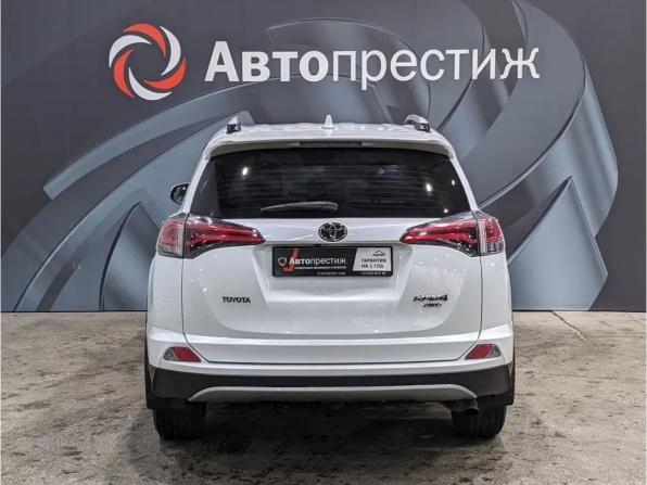 Toyota RAV4 IV (XA40) Рестайлинг с пробегом 2019 года, цена 2 920 000 рублей, 117000 км, внедорожник, Автокод Объявления