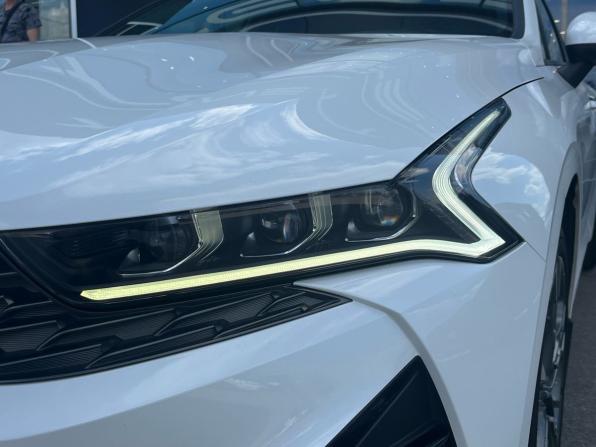 Kia K5 III с пробегом 2021 года, цена 2 730 000 рублей, 62600 км, седан, Автокод Объявления