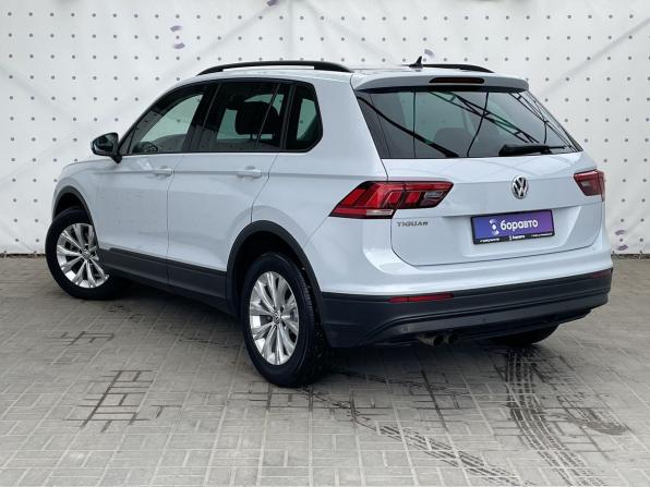 Volkswagen Tiguan II с пробегом 2018 года, цена 2 730 000 рублей, 28147 км, внедорожник, Автокод Объявления