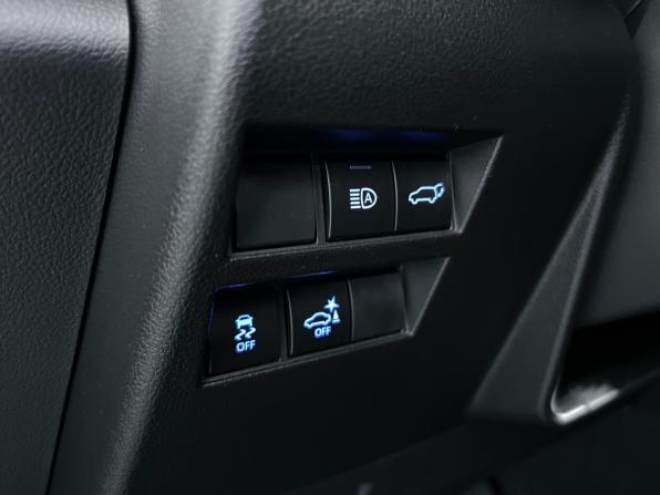 Toyota Land Cruiser 300 Series с пробегом 2023 года, цена 8 670 000 рублей, 133914 км, внедорожник, Автокод Объявления