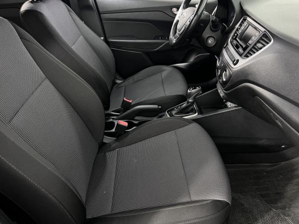 Hyundai Solaris II с пробегом 2018 года, цена 1 490 000 рублей, 126239 км, седан, Автокод Объявления