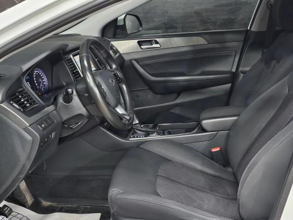 Hyundai Sonata VII (LF) Рестайлинг с пробегом 2019 года, цена 1 195 000 рублей, 355000 км, седан, Автокод Объявления