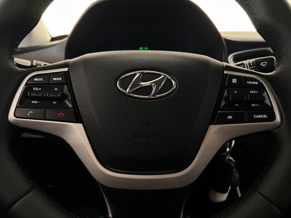 Hyundai Solaris II с пробегом 2019 года, цена 1 440 000 рублей, 106148 км, седан, Автокод Объявления