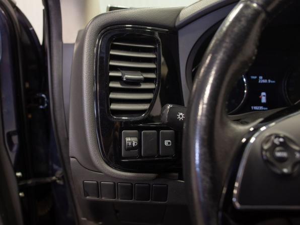 Mitsubishi Outlander III Рестайлинг 3 с пробегом 2019 года, цена 2 295 000 рублей, 110235 км, внедорожник, Автокод Объявления