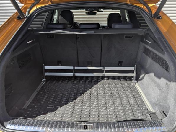 Audi Q8 I (4M) с пробегом 2018 года, цена 5 290 000 рублей, 105167 км, внедорожник, Автокод Объявления