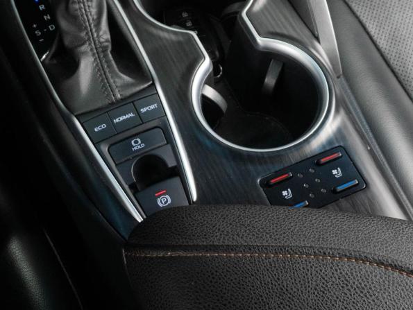 Toyota Camry VIII (XV70) Рестайлинг с пробегом 2023 года, цена 3 400 000 рублей, 100833 км, седан, Автокод Объявления